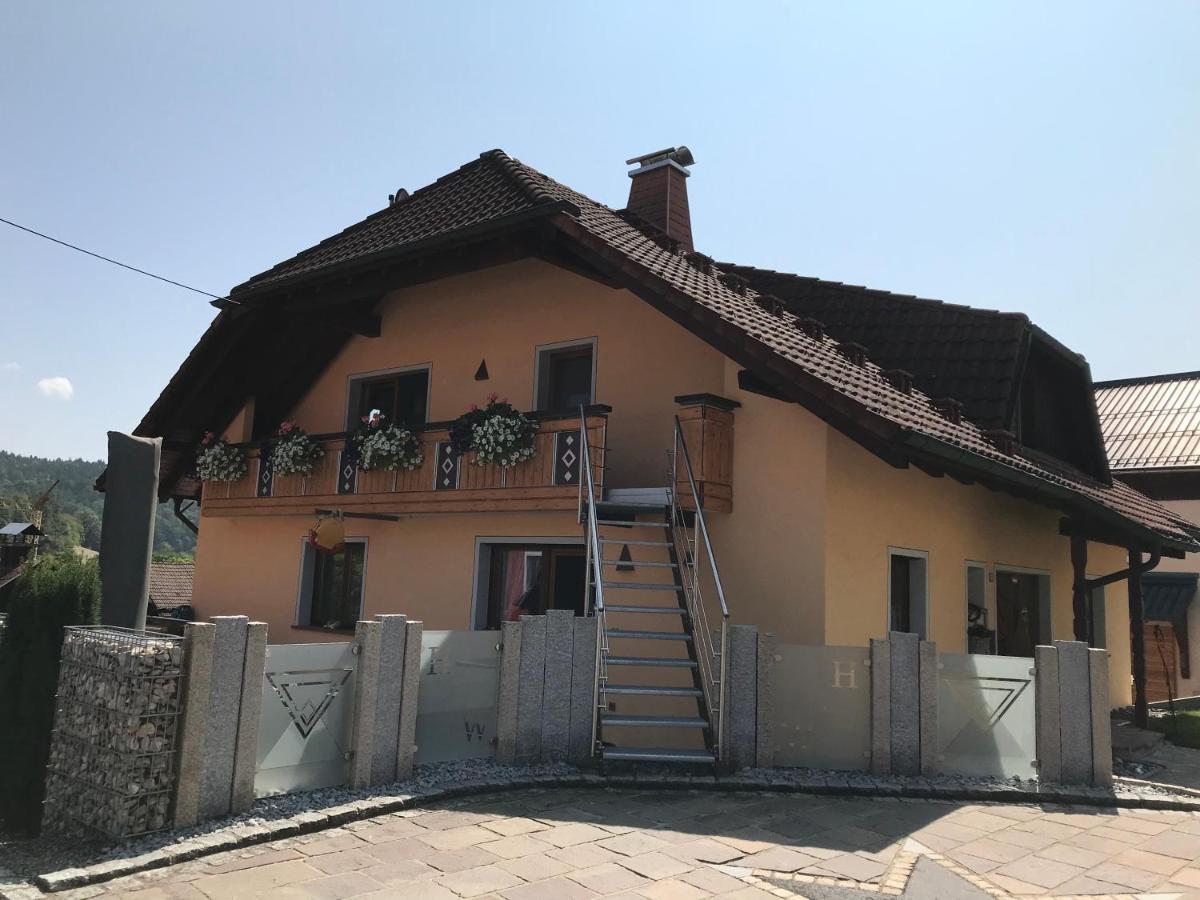 Wenzels Ferienwohnung Im Suedschwarzwald Щюлинген Екстериор снимка